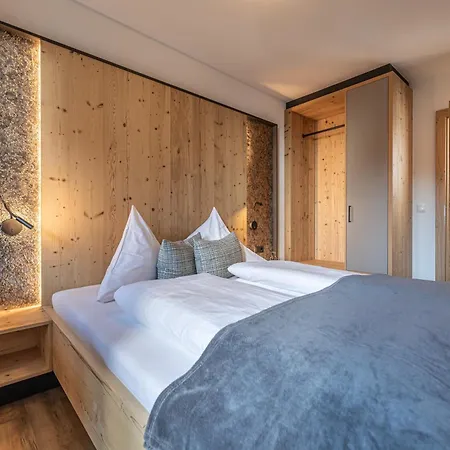 Liftstueberl In- Out *