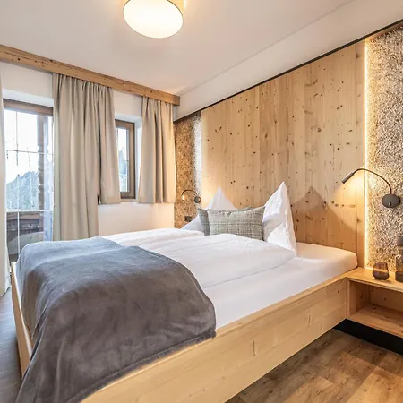 Liftstueberl In- Out 알프바취