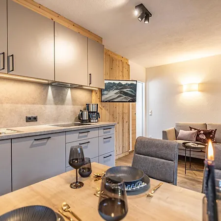 Liftstueberl In- Out