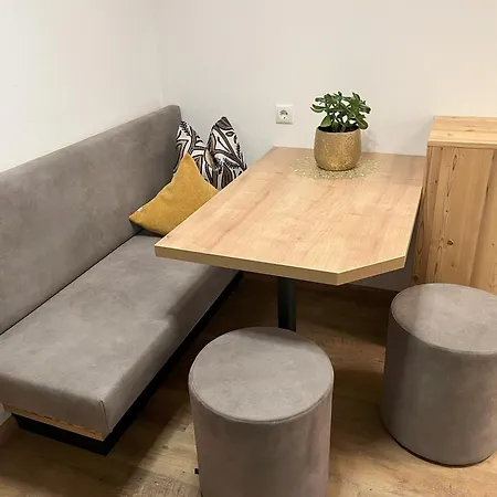 Liftstueberl In- Out